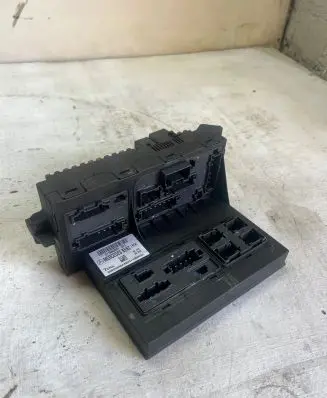 Mercedes-Benz E W211 Fuse module 2115452901