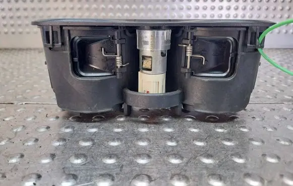 BMW 3 G20 G21 Cup holder S26372317 6809803