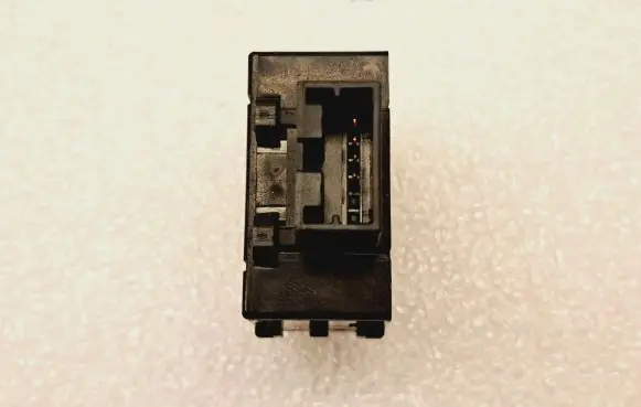 Nissan Qashqai ESP (stability program) switch 
