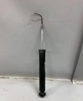 Audi Q7 4M Rear shock absorber/damper 4M0616031AD