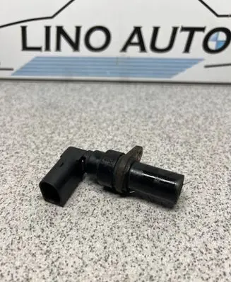 BMW 5 E39 Crankshaft position sensor 2247926