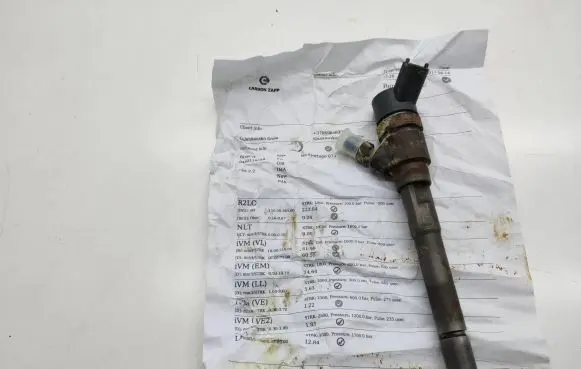 KIA Sportage Fuel injector 0445110258