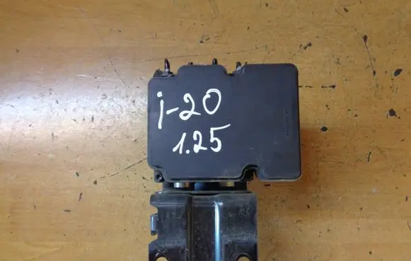 Hyundai i20 (GB IB) ABS Pump 4E60711297 C858920550 C858930550