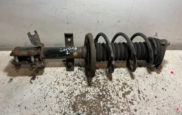 Renault Clio IV Front shock absorber/damper