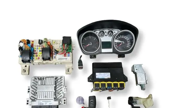 Ford Kuga I Engine ECU kit and lock set 5WS40862CT 8V4112A650CB