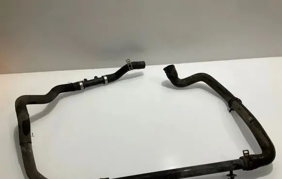 Mercedes-Benz ML W164 Engine coolant pipe/hose