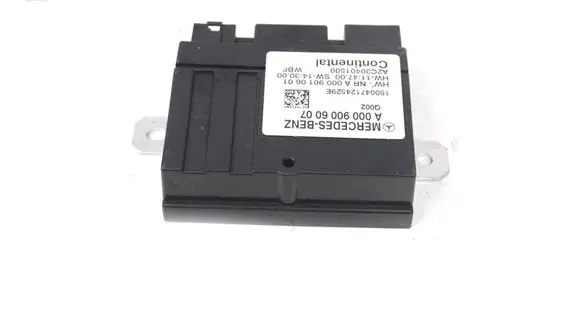 Mercedes-Benz C W205 Fuel injection pump control unit/module A0009006007