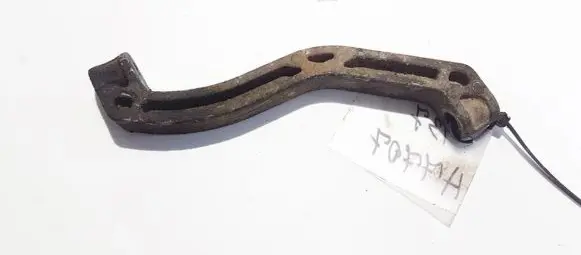 Volkswagen Touran I Engine mounting bracket