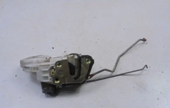 Mitsubishi Galant Front door lock