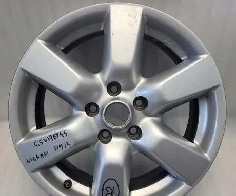 Nissan Qashqai R17 alloy rim 