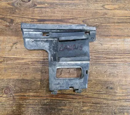 BMW 7 E38 Front bumper mounting bracket 8125308