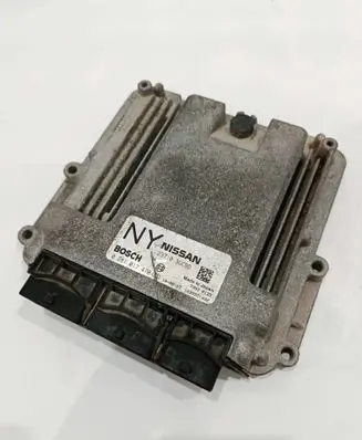 Nissan X-Trail T31 Engine control unit/module 237103UC9D 0281017470 70550125