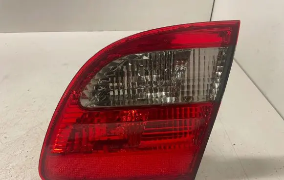 Mercedes-Benz E W211 Tailgate rear/tail lights A2118203064