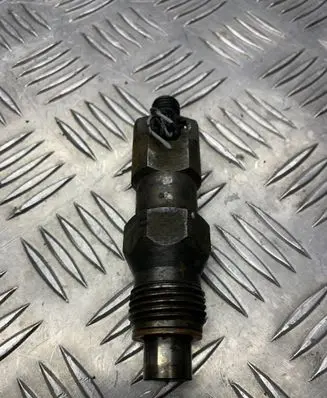 Renault Megane I Fuel injector 6735401D