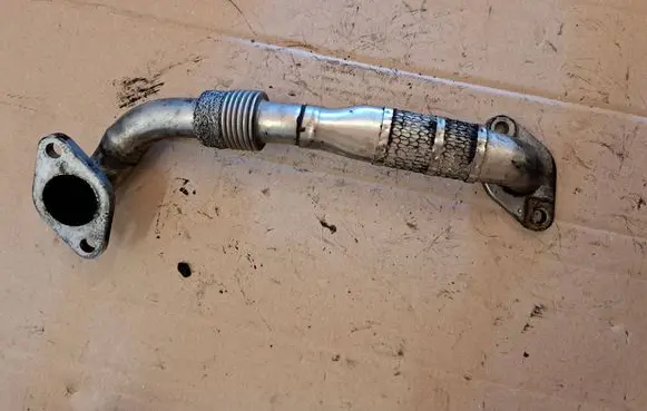 EGR valve line/pipe/hose