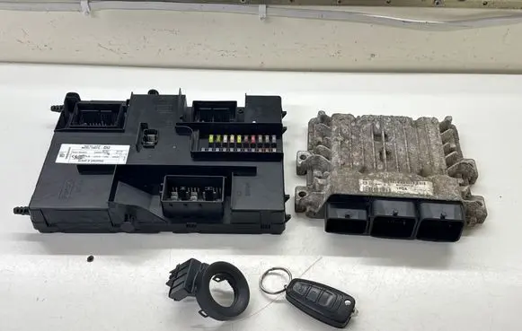 Ford Transit Custom Engine ECU kit and lock set BK2112A650AB S180146201A BK2T14B476DU