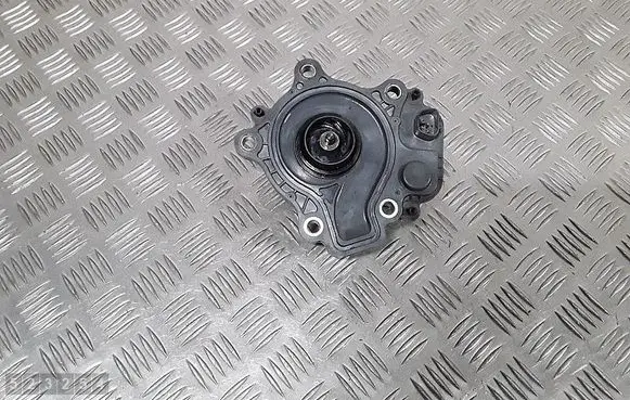 Lexus CT 200H Water pump 