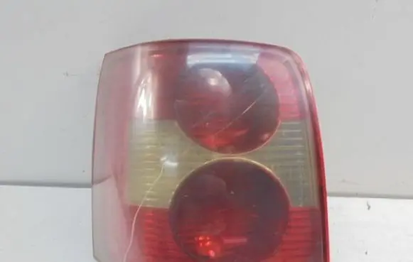 Volkswagen PASSAT B5.5 Rear/tail lights 3B9945095AA