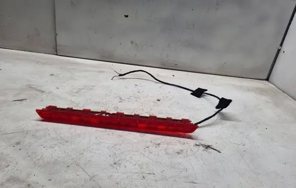 Mercedes-Benz CLS C219 Third/center stoplight A2198200156