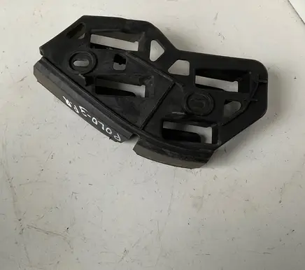 Volkswagen Polo IV 9N3 Front bumper mounting bracket 6Q0807184A