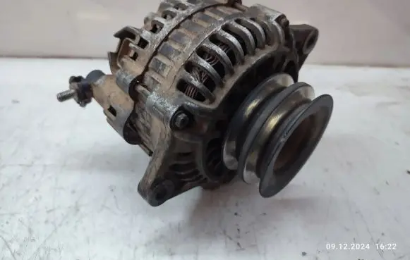 Nissan Navara D22 Generator/alternator 23100VK010