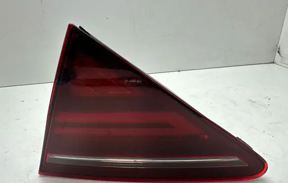 Audi A7 S7 4G Tailgate rear/tail lights AU573