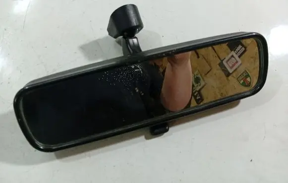 Mazda 3 I Rear view mirror (interior) E11015478