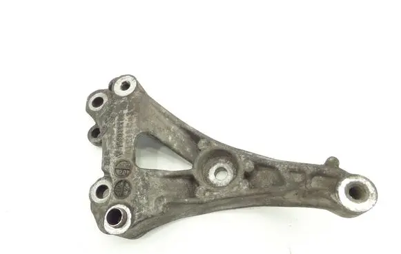 Mini One - Cooper Coupe R56 A/C compressor mount bracket 7580781