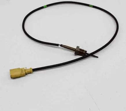 Volkswagen Scirocco Oil temperature sensor 04L906088DM