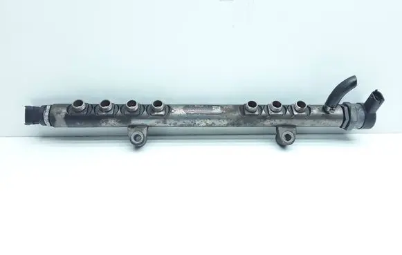 Volvo C30 Fuel main line pipe 0445215025 30777759 31216313