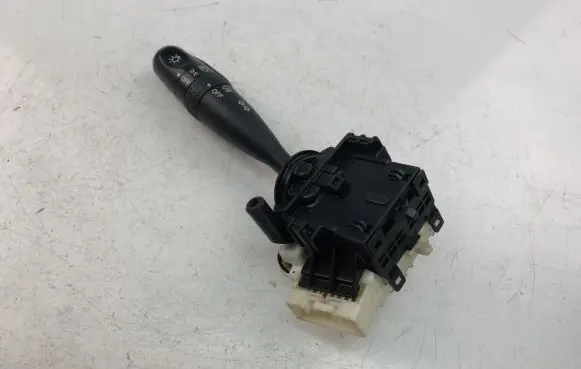 Suzuki Grand Vitara II Indicator stalk 173744