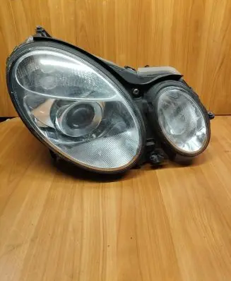 Mercedes-Benz E W211 Headlight/headlamp 16156400