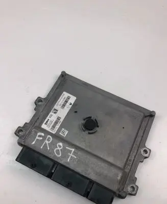 Renault Clio IV Engine control unit/module ECU 237104789R 237102706R