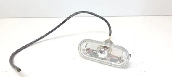 Volkswagen PASSAT B5.5 Front fender indicator light 1J0949117