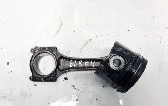 Opel Zafira A Piston with connecting rod