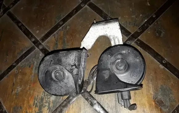 Opel Insignia A Horn signal 0055306