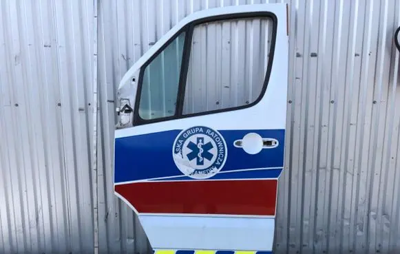 Mercedes-Benz Sprinter W906 Front door 