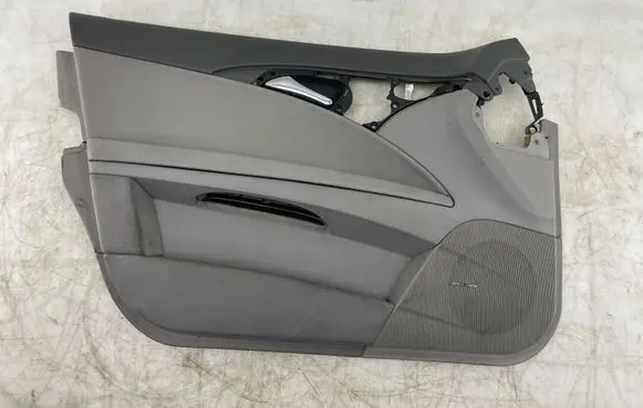 Mercedes-Benz E W211 Front door card panel trim A2117270114