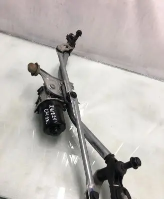 Citroen C4 III e-C4 Front wiper linkage and motor 9824784980