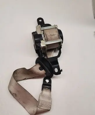 BMW X5 F15 Middle seatbelt (rear) 635230200
