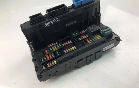 BMW 5 F10 F11 Fuse box set 9234421