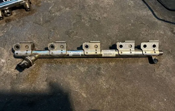 Ford Mondeo MK IV Fuel main line pipe 9F972BA