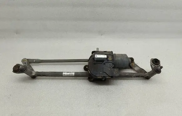 Skoda Octavia Mk2 (1Z) Front wiper linkage and motor 1Z1955119C HW022