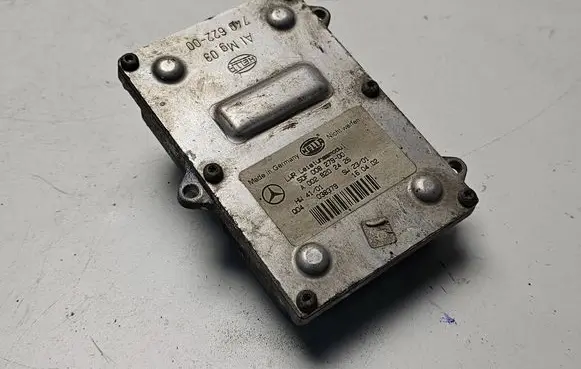 Renault Scenic II - Grand scenic II Headlight ballast module Xenon 5DF00827900 038379 A0028202426