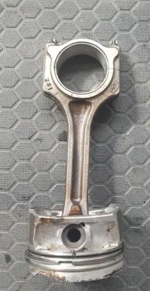 Peugeot 308 SW Piston with connecting rod P813 ZK1