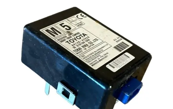 Toyota RAV 4 (XA30) Keyless (KESSY) go control unit/module 8974042050