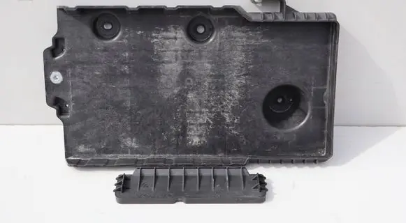 Volvo V40 Cross country Battery tray 31301934
