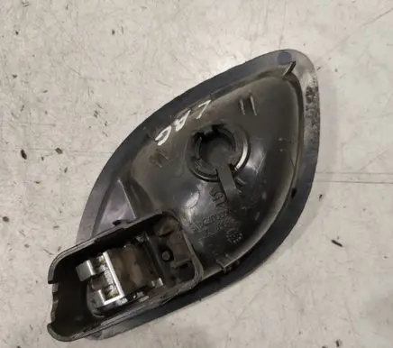 Renault Laguna II Front door interior handle 8200000724
