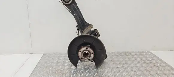 Volvo V60 Rear wheel hub 6G915A968