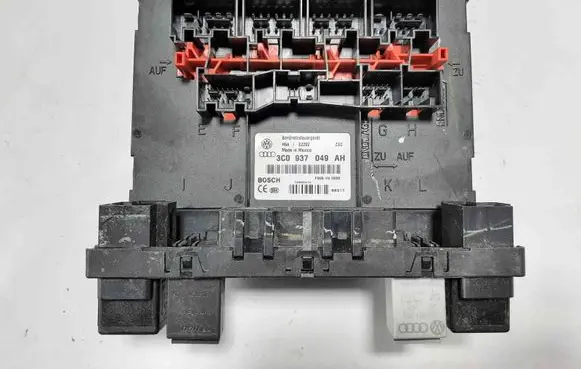 Volkswagen Golf VI Central body control module 3C0937049AH